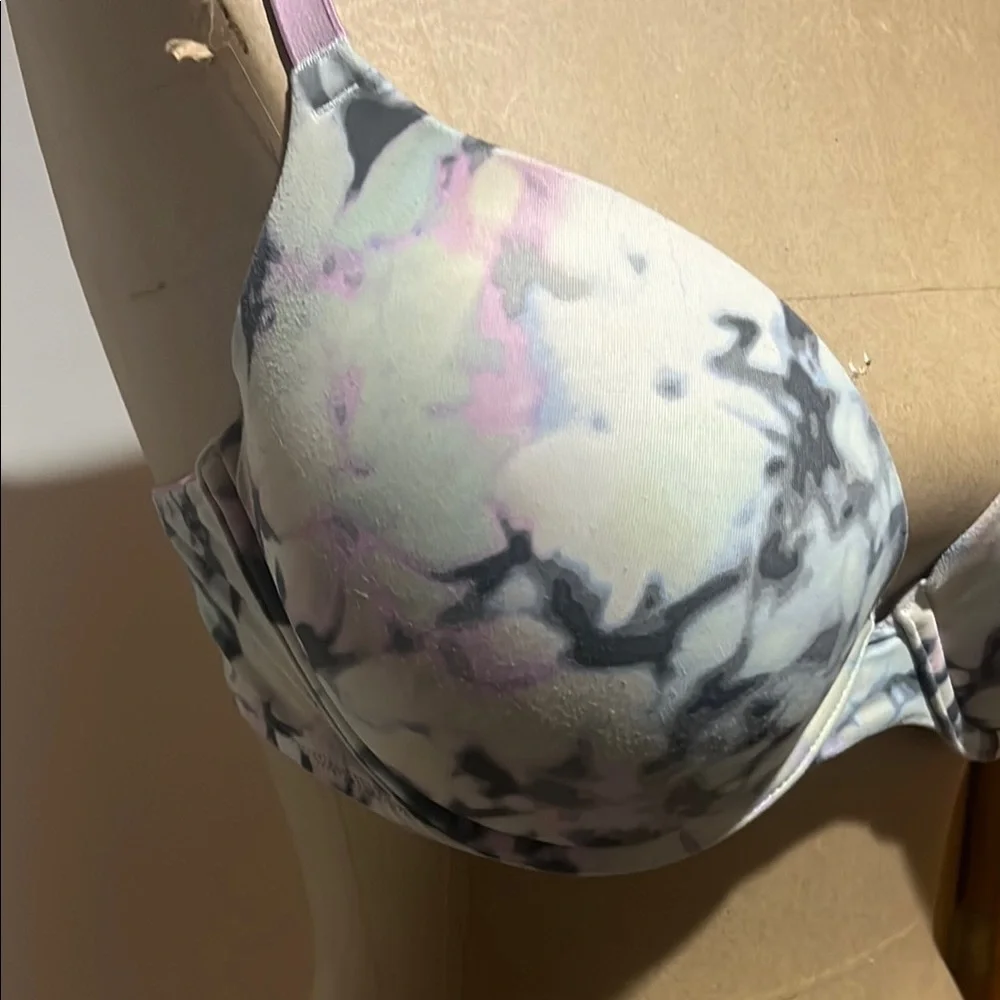 PINK Victoria's Secret Marble Effect Bra